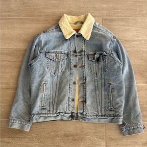 Y2K LEVIS DENIM SHERPA TRUCKER LIGHT WASH JACKET